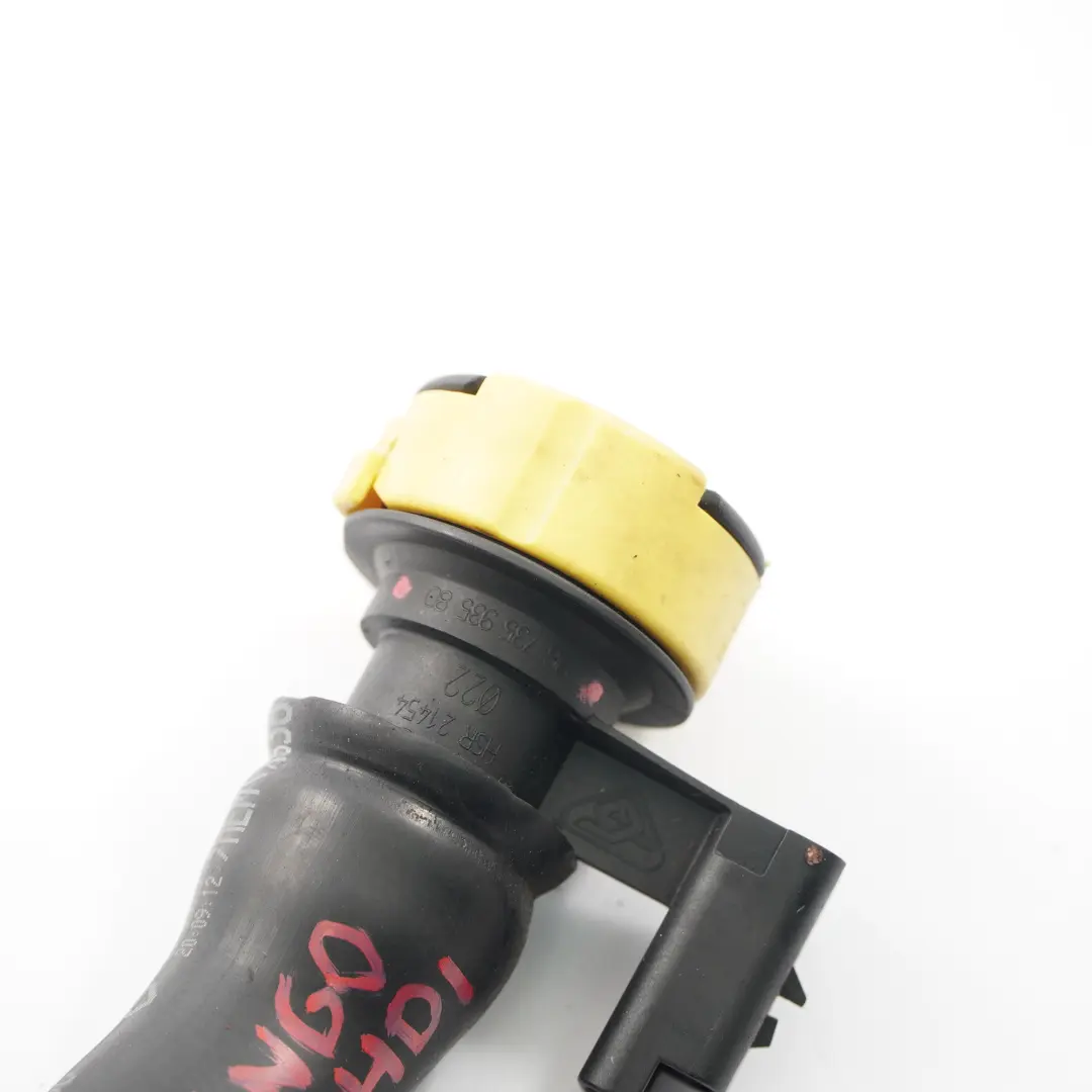 Citroen Berlingo Peugeot 3008 Breather Pipe Oil Return 1.6 HDI to with Part number 9673593580 Citroen Berlingo Peugeot 3008 Breather Pipe Oil Return 1.6 HDI - SKU 9673593580 - Part number 9673593580