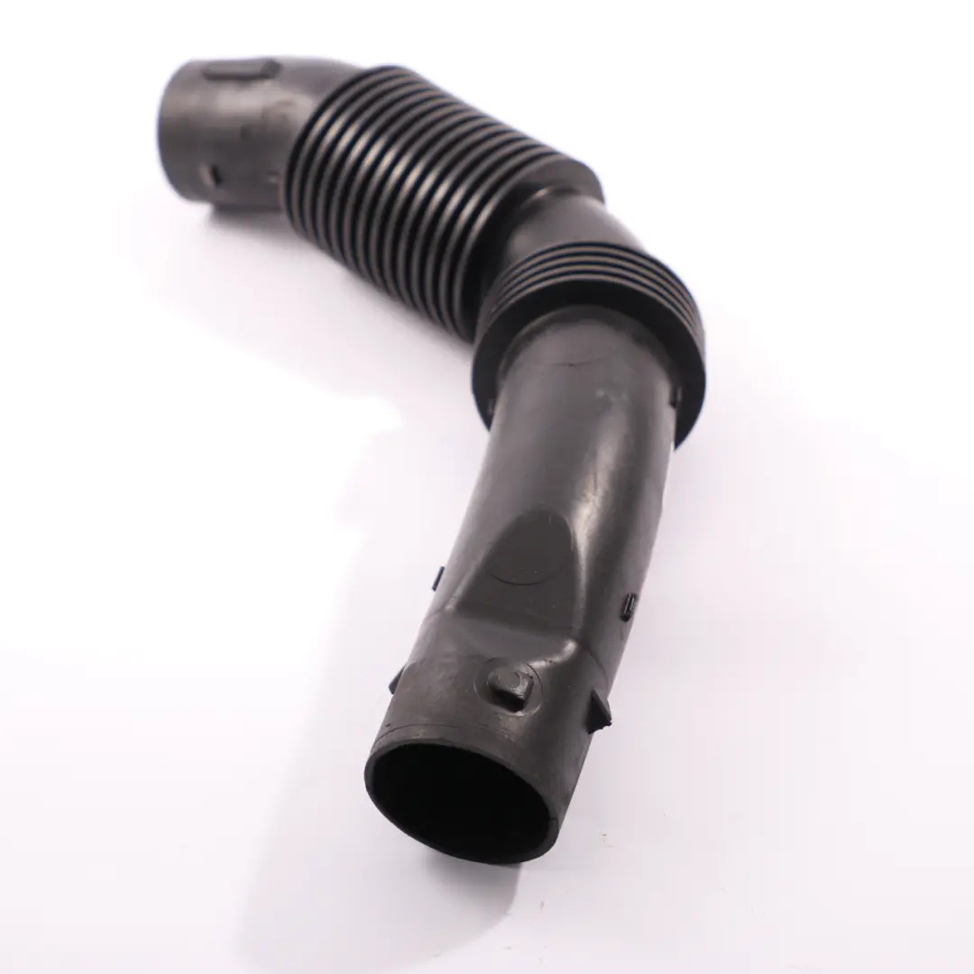 Citroen Berlingo Peugeot Partner Diesel aspirazione dell'aria Tubo per con numero di parte 9675055580 Citroen Berlingo Peugeot Partner Diesel aspirazione dell'aria Tubo - SKU 9675055580 - Numero di parte 9675055580