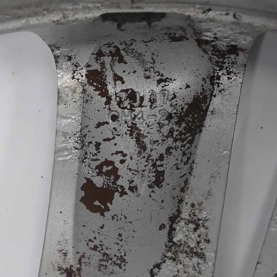 Felga Aluminiowa 17" 7J do Peugeot 5008 o numerze 9675498677 Peugeot 5008 Felga Aluminiowa 17" 7J - SKU 9675498677-1 - Numer Części 9675498677