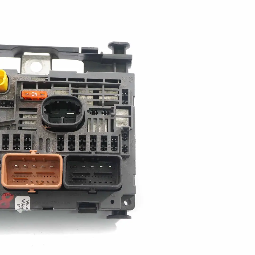 Body Control Comfort Unit Module BSI Fuse Box to Peugeot 3008 with Part number 9675877980 Peugeot 3008 Body Control Comfort Unit Module BSI Fuse Box - SKU 9675877980 - Part number 9675877980