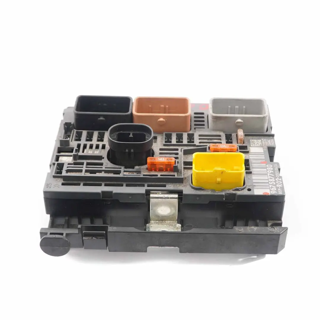 Peugeot 3008 Caja de fusibles BSI Módulo de la unidad de confort - SKU 9675877980 - Número de pieza 9675877980