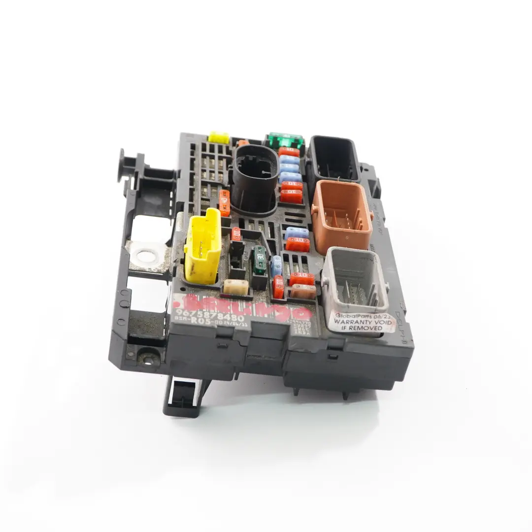Boîte fusibles Citroen Berlingo Peugeot Partner BSM Control Unit pour à propos du numéro de pièce 9675878480 Boîte fusibles Citroen Berlingo Peugeot Partner BSM Control Unit - SKU 9675878480 - Numéro de pièce 9675878480