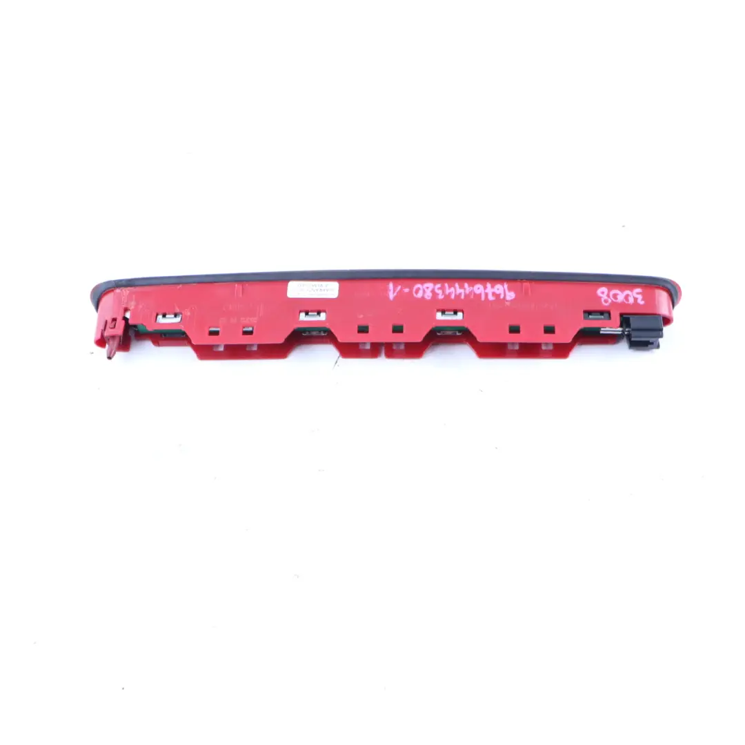 Dritte Bremsleuchte Peugeot 3008 Hintere Bremsleuchte Beleuchtung Rot für mit Teilenummer 9676444380 Dritte Bremsleuchte Peugeot 3008 Hintere Bremsleuchte Beleuchtung Rot - SKU 9676444380-1 - Teilenummer 9676444380