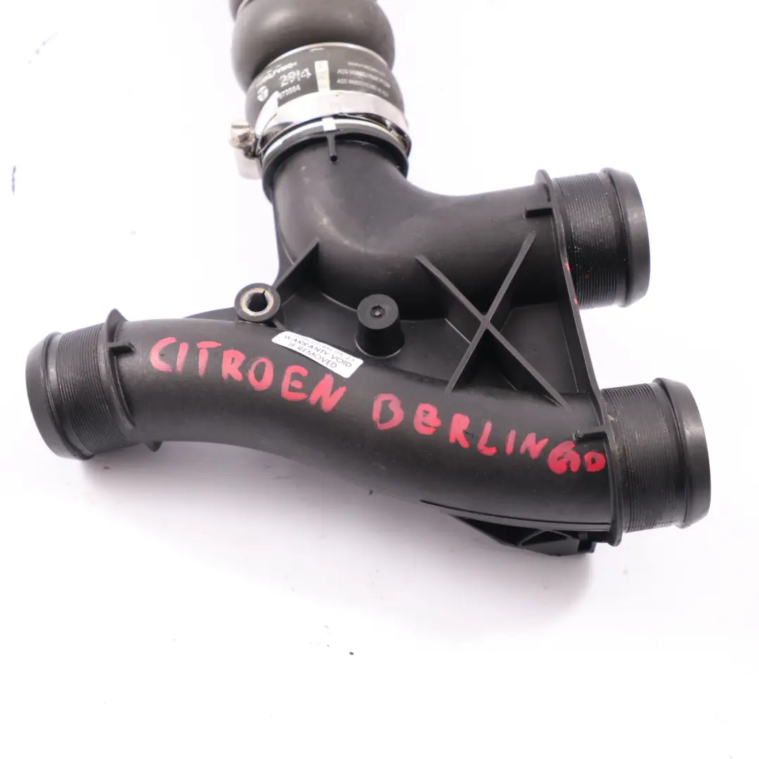 Citroen Berlingo 1.6HDI Manguera intercooler Tubo admisión aire para con número de pieza 9678406580 Citroen Berlingo 1.6HDI Manguera intercooler Tubo admisión aire - SKU 9678406580 - Número de pieza 9678406580