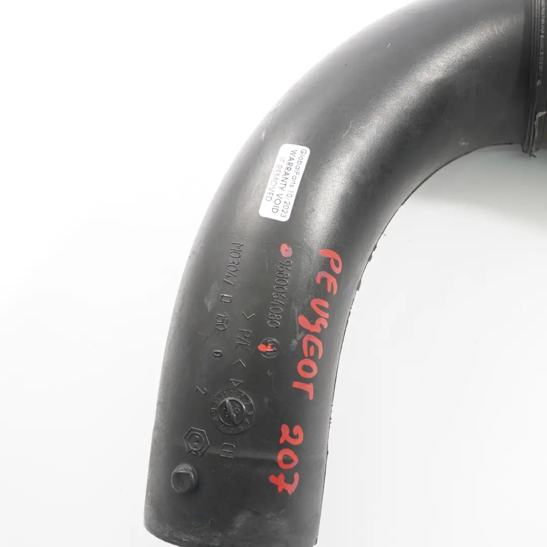 Tubo di aspirazione Tubo flessibile per Peugeot 207 1.6 HDI Diesel con numero di parte 9680064080 Peugeot 207 1.6 HDI Diesel Tubo di aspirazione Tubo flessibile - SKU 9680064080 - Numero di parte 9680064080