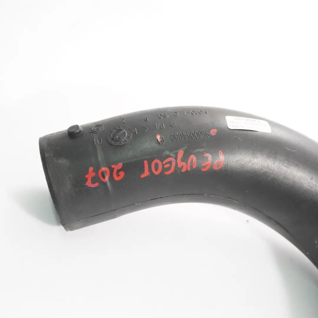 Rura Wąż Powietrza do Peugeot 207 1.6 HDI o numerze 9680064080 Peugeot 207 1.6 HDI Rura Wąż Powietrza - SKU 9680064080 - Numer Części 9680064080