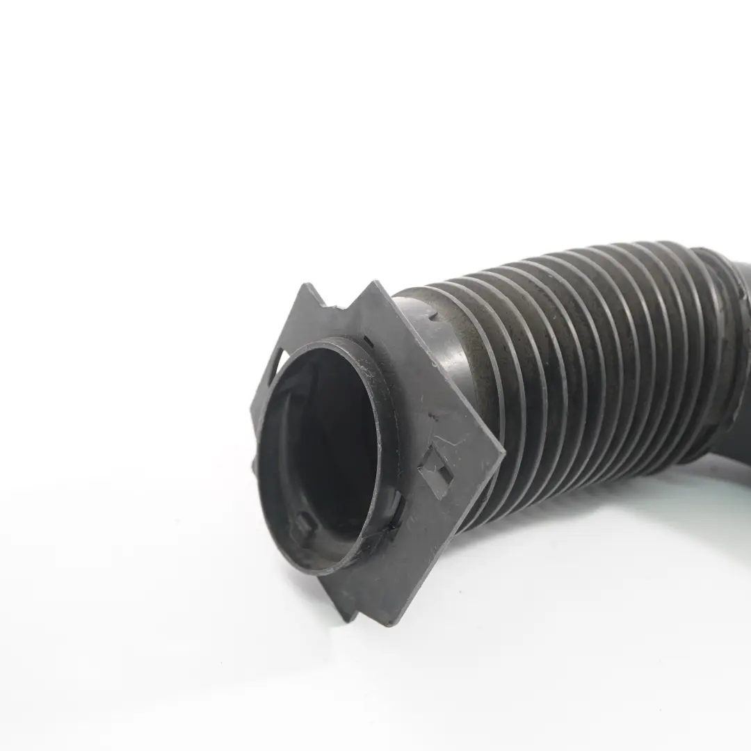 Tubo di aspirazione Tubo flessibile per Peugeot 207 1.6 HDI Diesel con numero di parte 9680064080 Peugeot 207 1.6 HDI Diesel Tubo di aspirazione Tubo flessibile - SKU 9680064080 - Numero di parte 9680064080