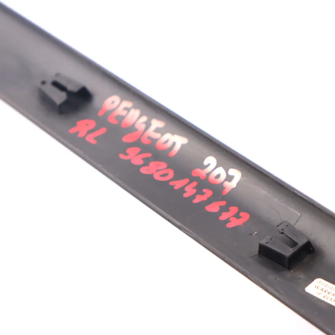 Baguette de Porte Arriere Gauche Moulure Décor Panneau pour Peugeot 207 à propos du numéro de pièce 9680147677 Peugeot 207 Baguette de Porte Arriere Gauche Moulure Décor Panneau - SKU 9680147677 - Numéro de pièce 9680147677