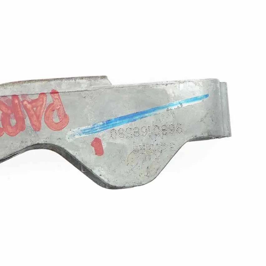 Puerta Manija Agarre Base Portador Delantero Derecho Exterior para Peugeot Partner con número de pieza 9680168580 Peugeot Partner Puerta Manija Agarre Base Portador Delantero Derecho Exterior - SKU 9680168580 - Número de pieza 9680168580