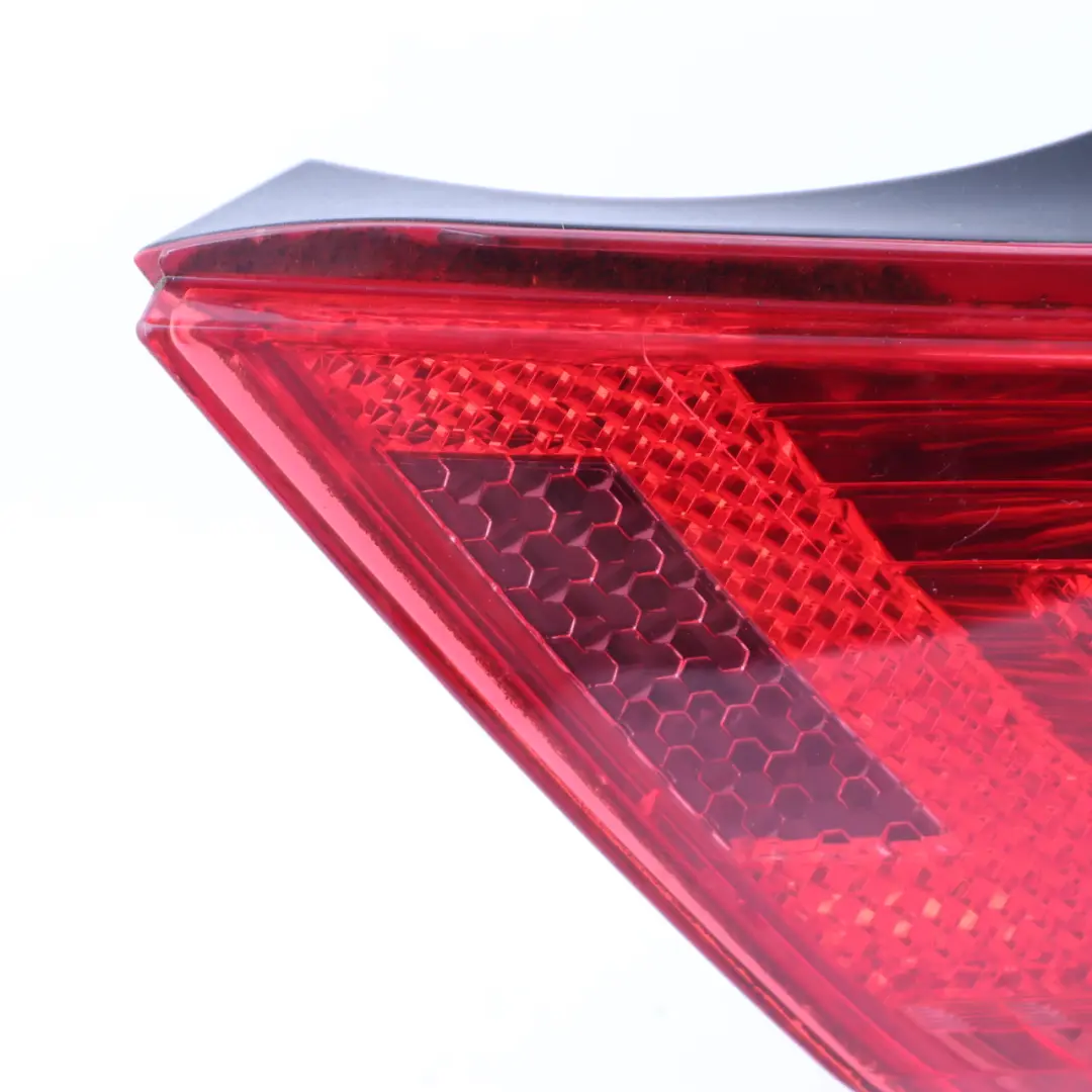 Lamp Right O/S Tail Light Side Panel Taillight to Peugeot 308 Rear with Part number 9680425880 Peugeot 308 Rear Lamp Right O/S Tail Light Side Panel Taillight - SKU 9680425880 - Part number 9680425880