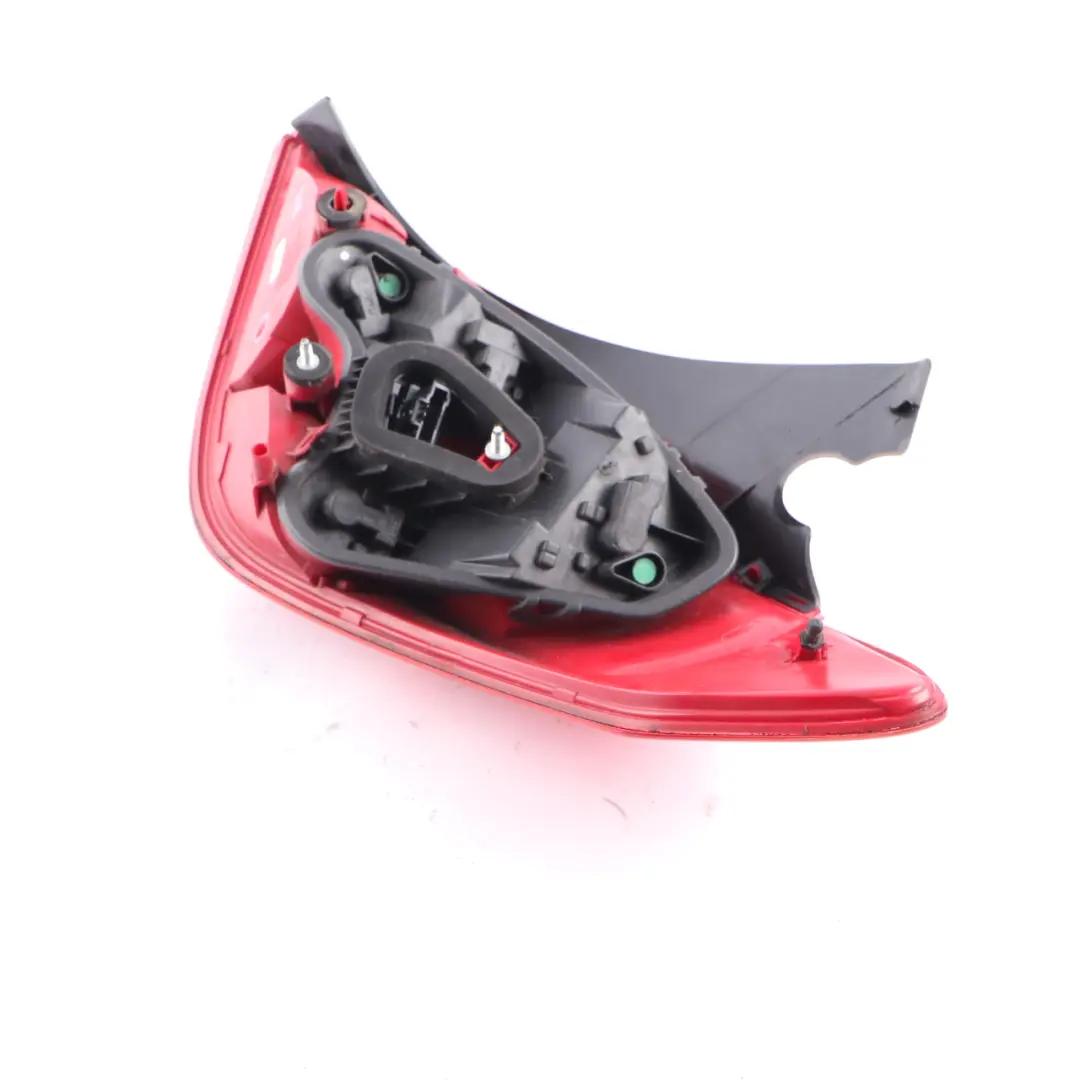 Lamp Left N/S Tail Light Side Panel Taillight to Peugeot 308 Rear with Part number 9680425980 Peugeot 308 Rear Lamp Left N/S Tail Light Side Panel Taillight - SKU 9680425980 - Part number 9680425980