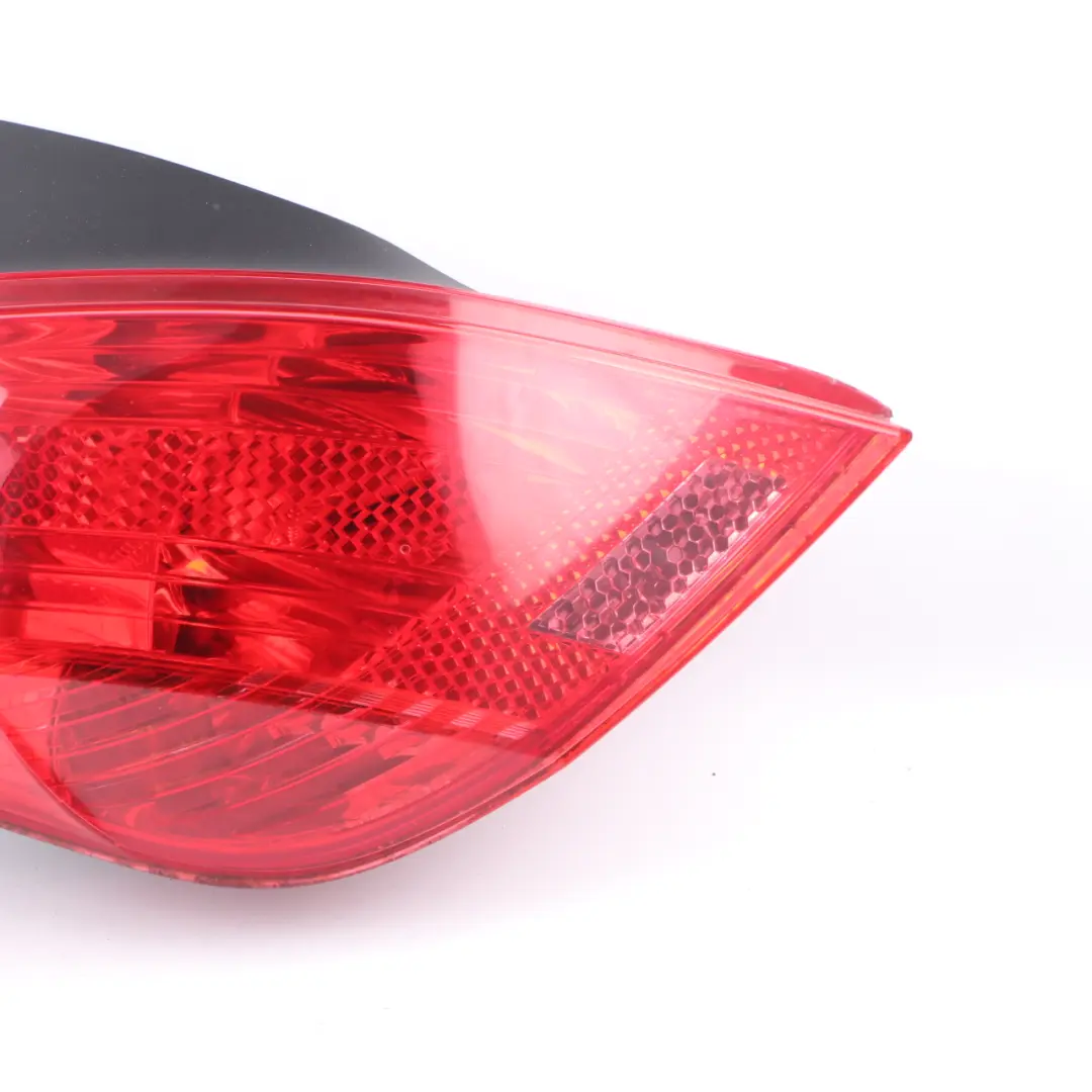 Lamp Left N/S Tail Light Side Panel Taillight to Peugeot 308 Rear with Part number 9680425980 Peugeot 308 Rear Lamp Left N/S Tail Light Side Panel Taillight - SKU 9680425980 - Part number 9680425980