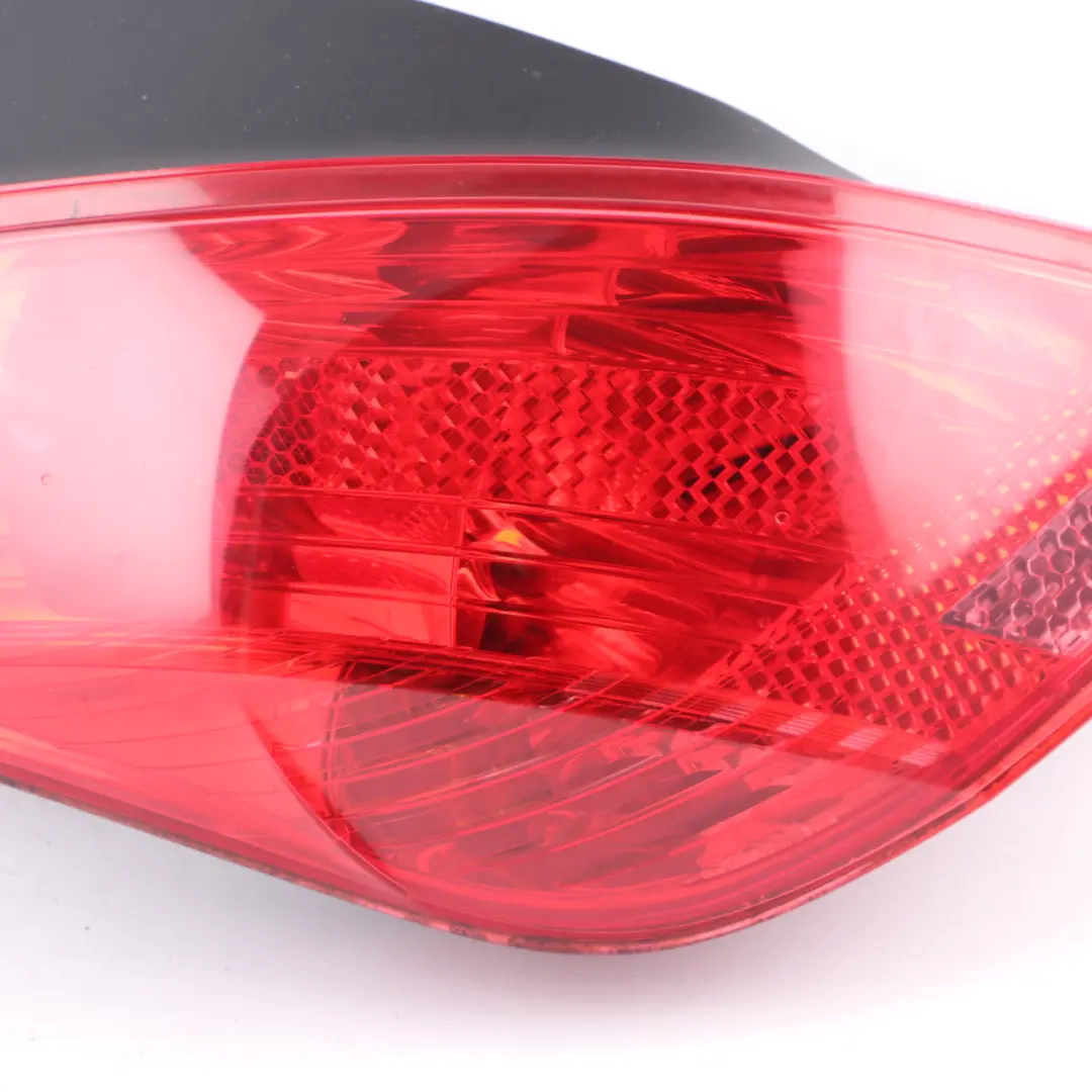 Lamp Left N/S Tail Light Side Panel Taillight to Peugeot 308 Rear with Part number 9680425980 Peugeot 308 Rear Lamp Left N/S Tail Light Side Panel Taillight - SKU 9680425980 - Part number 9680425980