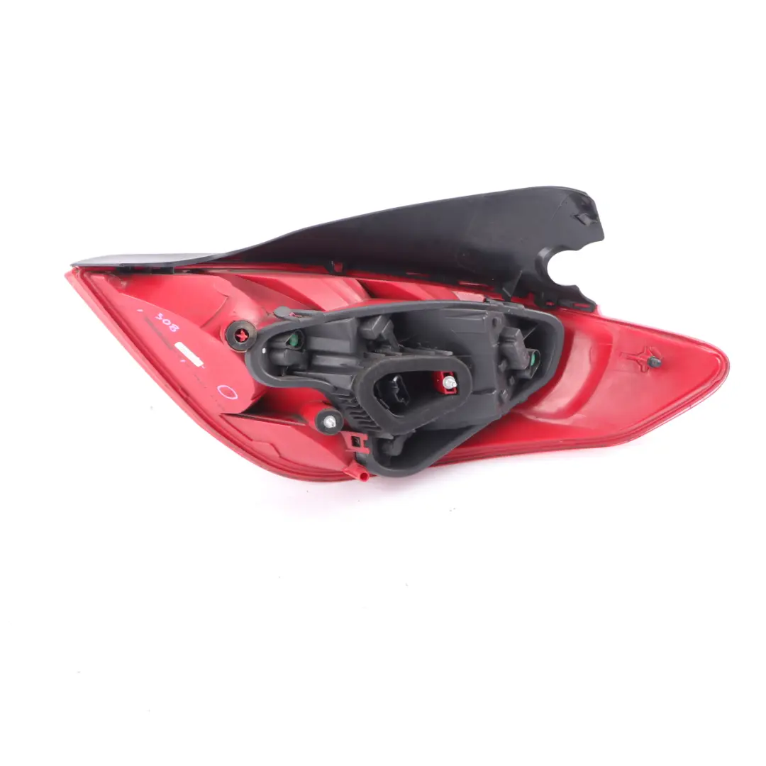 Lamp Left N/S Tail Light Side Panel Taillight to Peugeot 308 Rear with Part number 9680425980 Peugeot 308 Rear Lamp Left N/S Tail Light Side Panel Taillight - SKU 9680425980 - Part number 9680425980