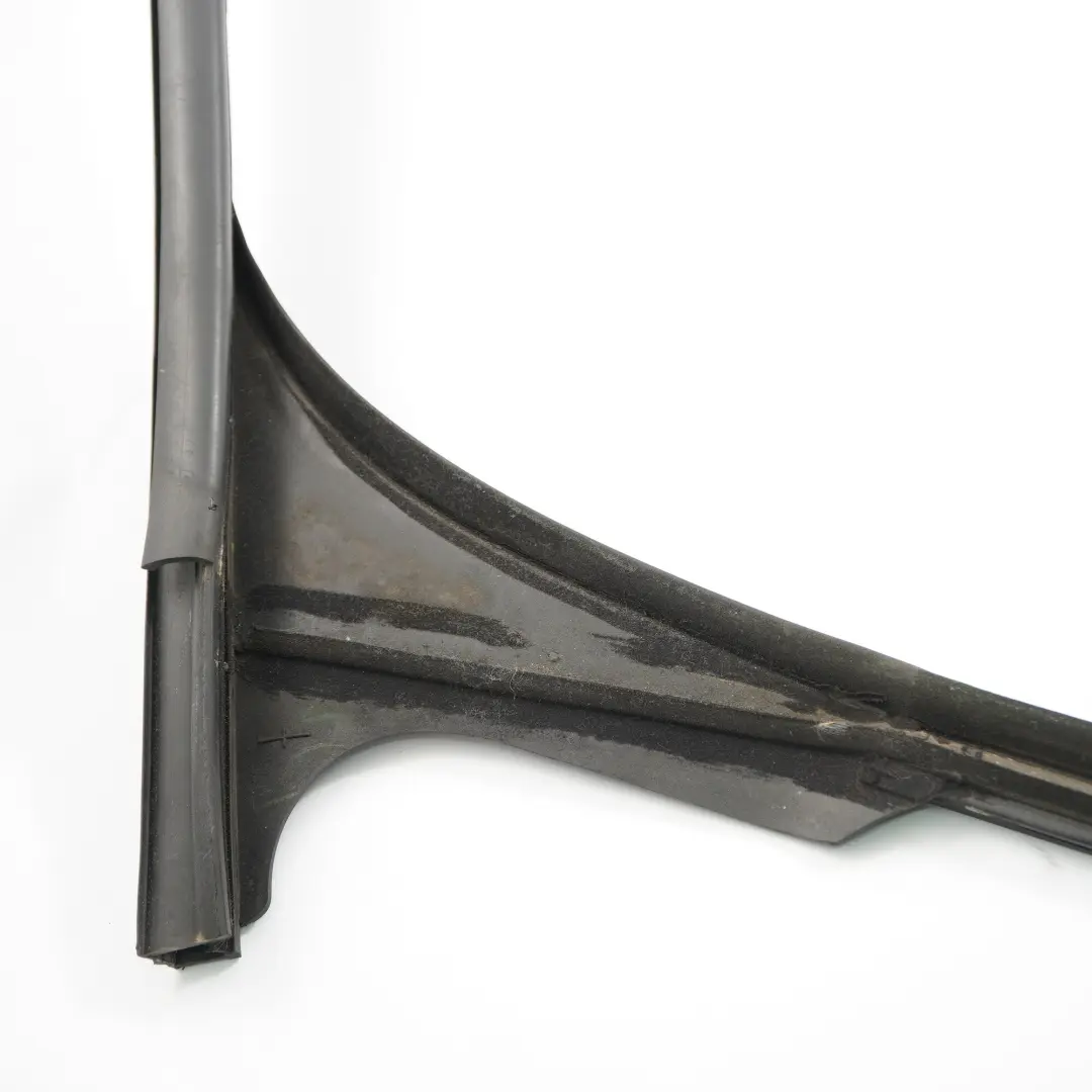 Window Seal Front Door Left N/S Frame Gasket Rubber to Peugeot Partner with Part number 9680466680 Peugeot Partner Window Seal Front Door Left N/S Frame Gasket Rubber - SKU 9680466680 - Part number 9680466680