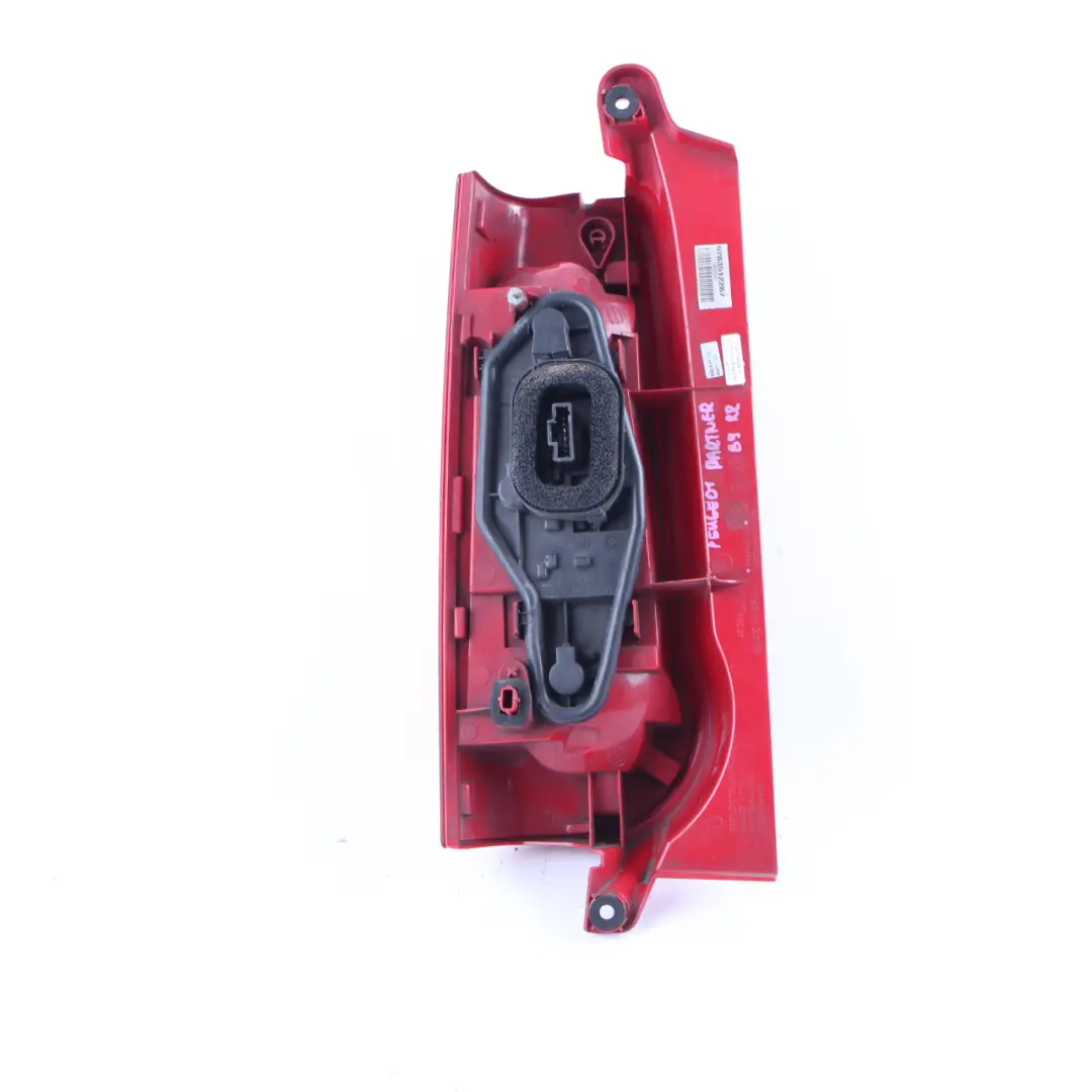 Lamp Right O/S Tail Light Side Panel to Peugeot Partner B9 Rear with Part number 9680607880 Peugeot Partner B9 Rear Lamp Right O/S Tail Light Side Panel - SKU 9680607880 - Part number 9680607880