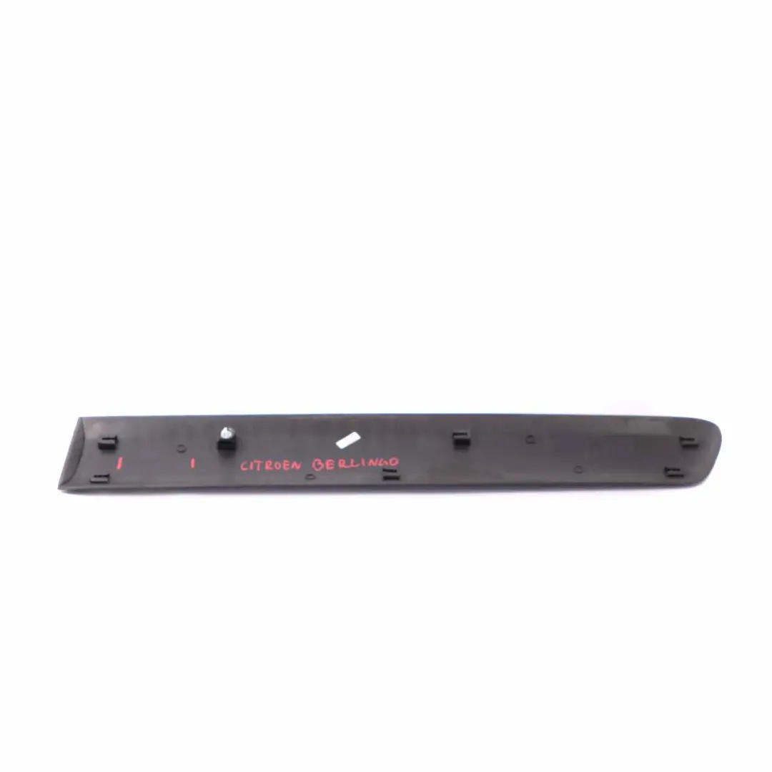  Citroen Berlingo Moldura Puerta Trasera Derecha Tapa - SKU 9681644777 - Número de pieza 9681644777