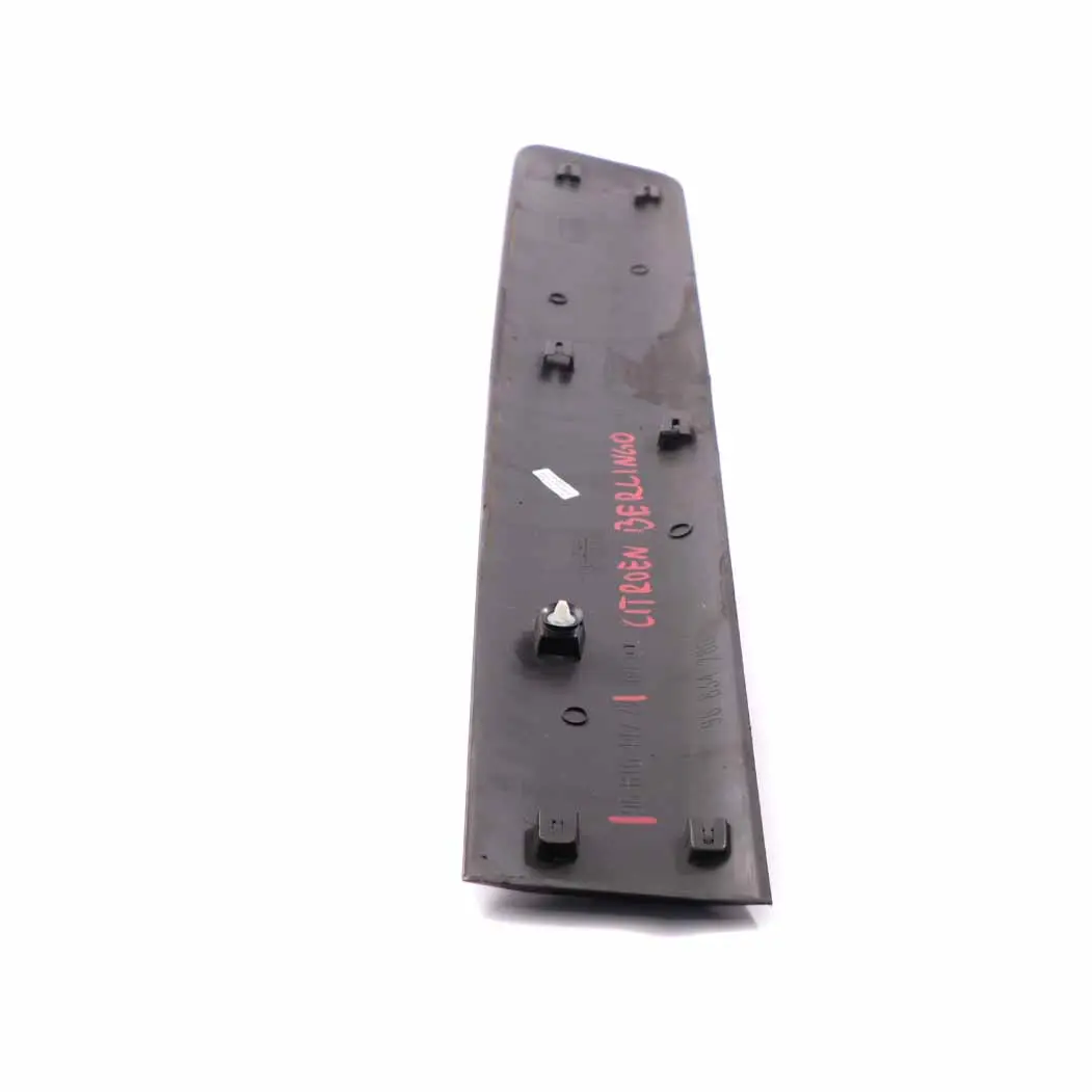 Citroen Berlingo Modanatura Porta Posteriore Destra Striscia Trim per con numero di parte 9681644777 Citroen Berlingo Modanatura Porta Posteriore Destra Striscia Trim - SKU 9681644777 - Numero di parte 9681644777