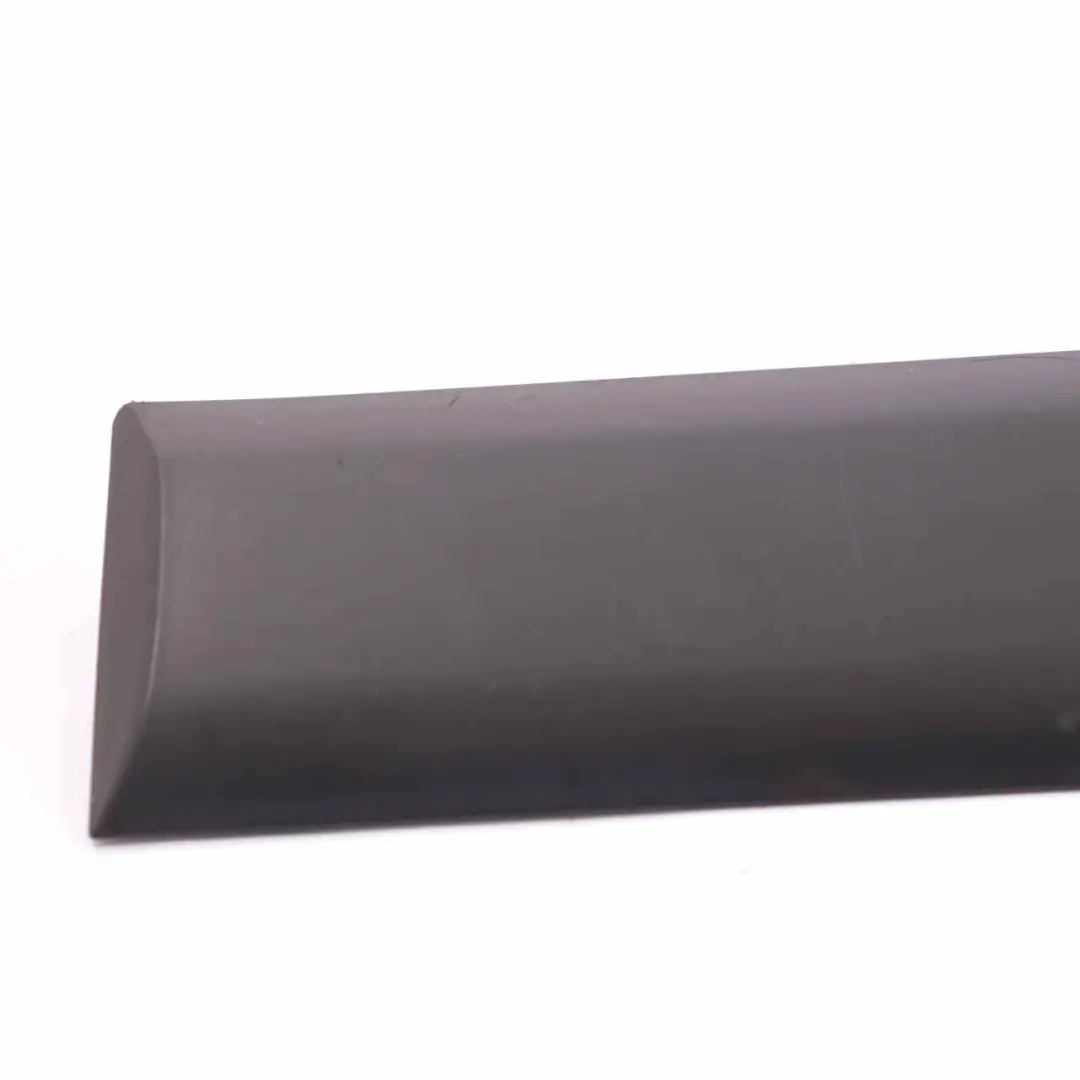 Citroen Berlingo Moulure Porte Arrière Gauche Bande d'Habillage pour à propos du numéro de pièce 9681645077 Citroen Berlingo Moulure Porte Arrière Gauche Bande d'Habillage - SKU 9681645077 - Numéro de pièce 9681645077