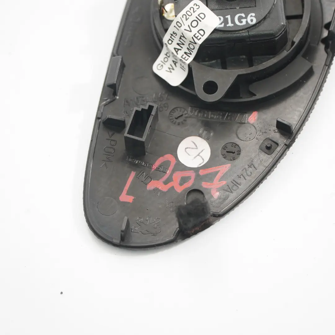 Osłona Głośnik Deski Rozdzielczej Przedni Przód Lewy do Peugeot 207 o numerze 9681687877 Peugeot 207 Osłona Głośnik Deski Rozdzielczej Przedni Przód Lewy - SKU 9681687877 - Numer Części 9681687877