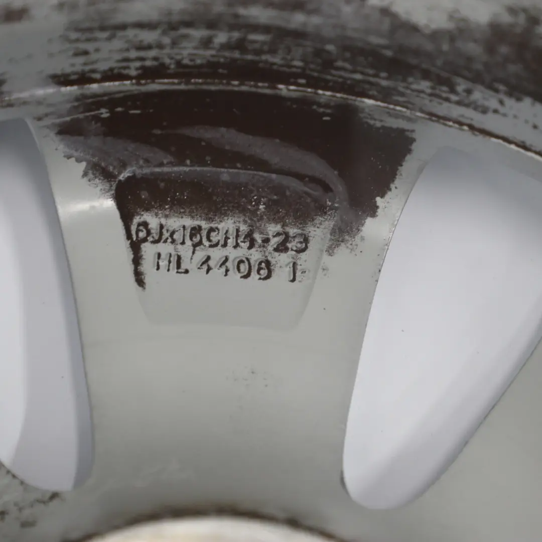 Citroen C3 Picasso Silber Leichtmetallfelge 16" ET:23 6J  - SKU 9681810880-2 - Teilenummer 9681810880