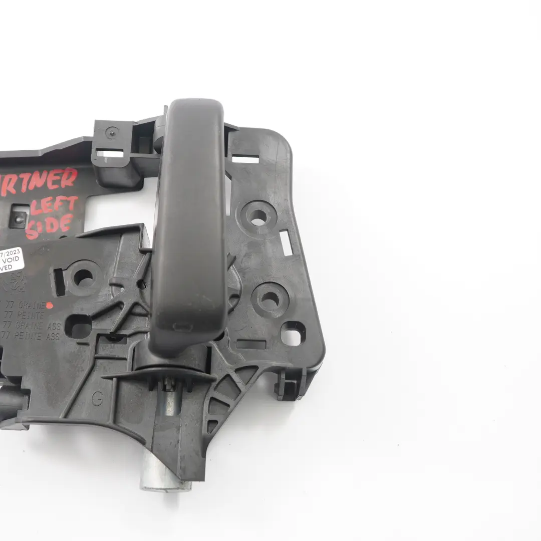 Mk2 Porte coulissante gauche Poignée intérieure pour Berlingo Partner à propos du numéro de pièce 9682100777 Berlingo Partner Mk2 Porte coulissante gauche Poignée intérieure - SKU 9682100777 - Numéro de pièce 9682100777