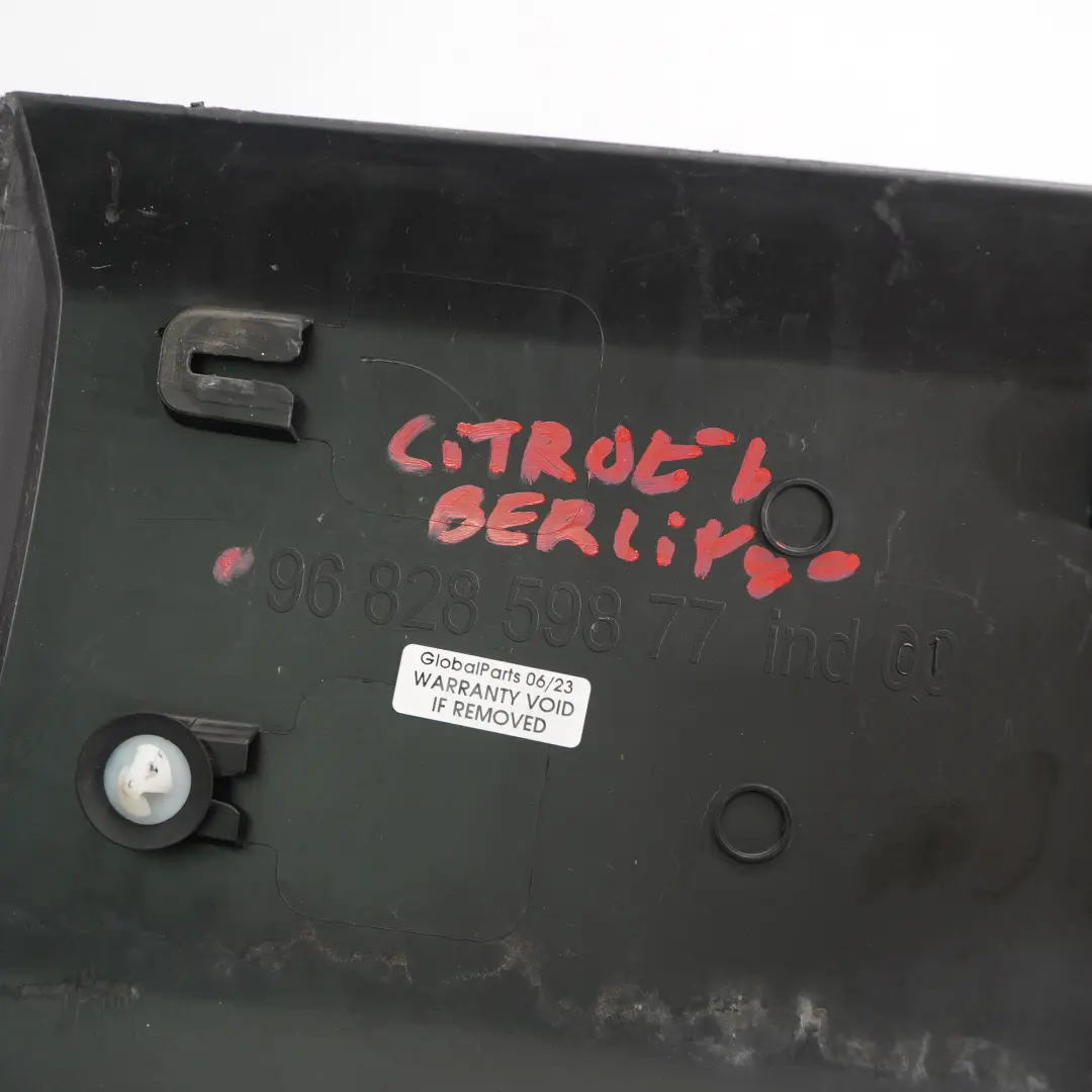 Citroen Berlingo Moldura De Puerta Corredera Trasera Derecha para con número de pieza 9682859877 Citroen Berlingo Moldura De Puerta Corredera Trasera Derecha - SKU 9682859877 - Número de pieza 9682859877