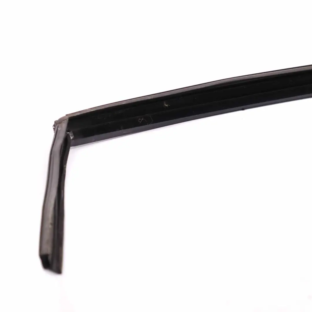 Peugeot 3008 Window Seal Front Door Left N/S Sealing Gasket - SKU 9682925780 - Part number 9682925780