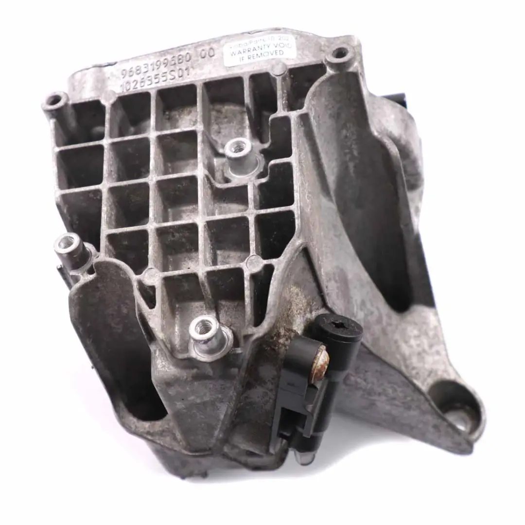 Supporto Alloggiamento Filtro Carburante 2.0 HDI per Peugeot 508 5008 con numero di parte 9683199680 Peugeot 508 5008 Supporto Alloggiamento Filtro Carburante 2.0 HDI - SKU 9683199680 - Numero di parte 9683199680