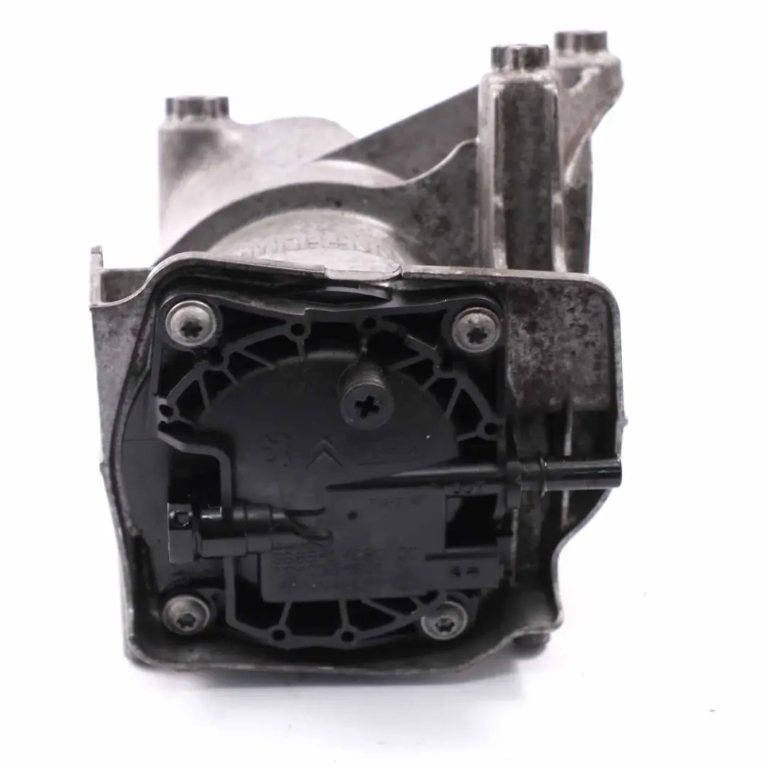 Supporto Alloggiamento Filtro Carburante 2.0 HDI per Peugeot 508 5008 con numero di parte 9683199680 Peugeot 508 5008 Supporto Alloggiamento Filtro Carburante 2.0 HDI - SKU 9683199680 - Numero di parte 9683199680