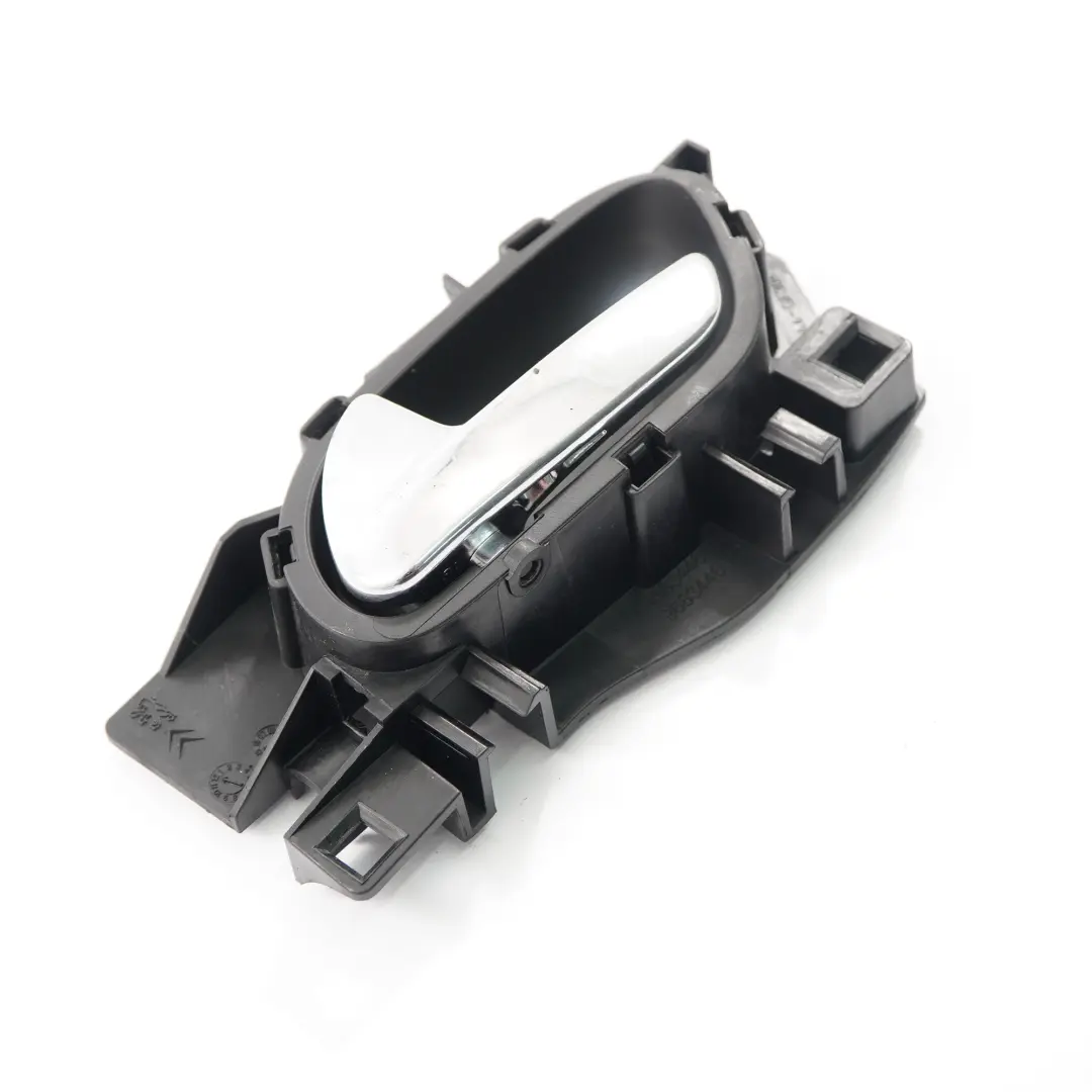 Poignée de Porte Poignée Intérieur Avant Gauche Chrome pour Peugeot 3008 à propos du numéro de pièce 9683446 Peugeot 3008 Poignée de Porte Poignée Intérieur Avant Gauche Chrome - SKU 9683446 - Numéro de pièce 9683446