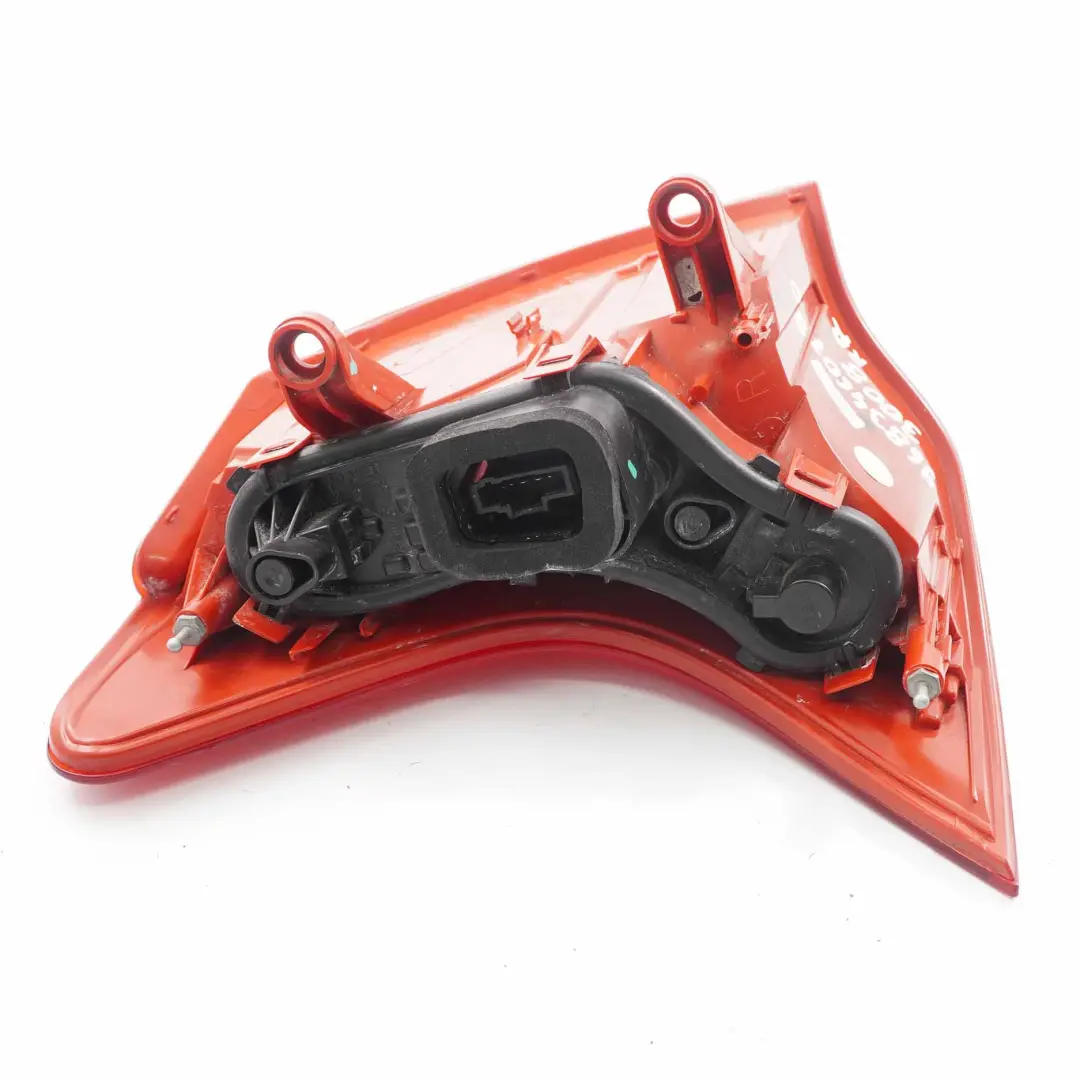 Luz Trasera Derecha Luz Trasera para Peugeot 3008 con número de pieza 9683460780 Peugeot 3008 Luz Trasera Derecha Luz Trasera - SKU 9683460780 - Número de pieza 9683460780