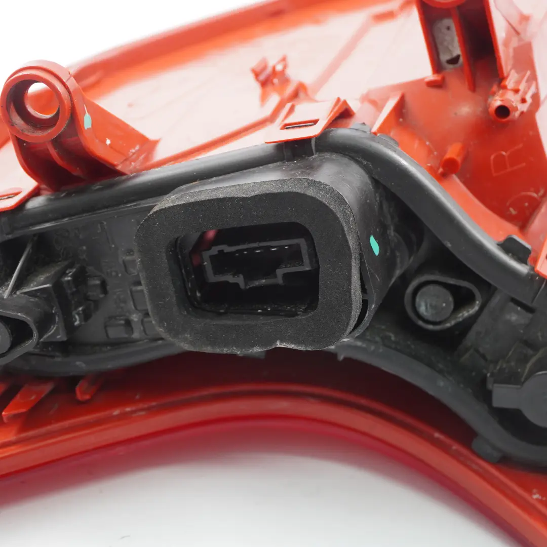 Lamp Right O/S Tail Light Taillight to Peugeot 3008 Rear with Part number 9683460780 Peugeot 3008 Rear Lamp Right O/S Tail Light Taillight - SKU 9683460780 - Part number 9683460780