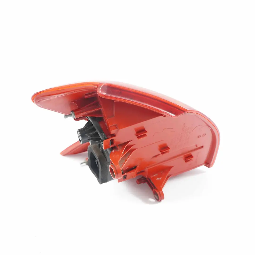 Prawa Lampa Prawy Tył 9683461080 do Peugeot 3008 o numerze 9683460780 Peugeot 3008 Prawa Lampa Prawy Tył 9683461080 - SKU 9683460780 - Numer Części 9683460780