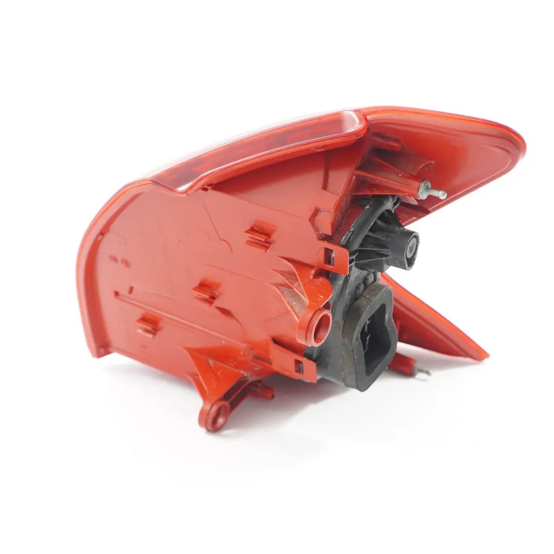Lamp Left N/S Tail Light Taillight Peugeot 3008 Rear - SKU 9683460880 - Part number 9683460880