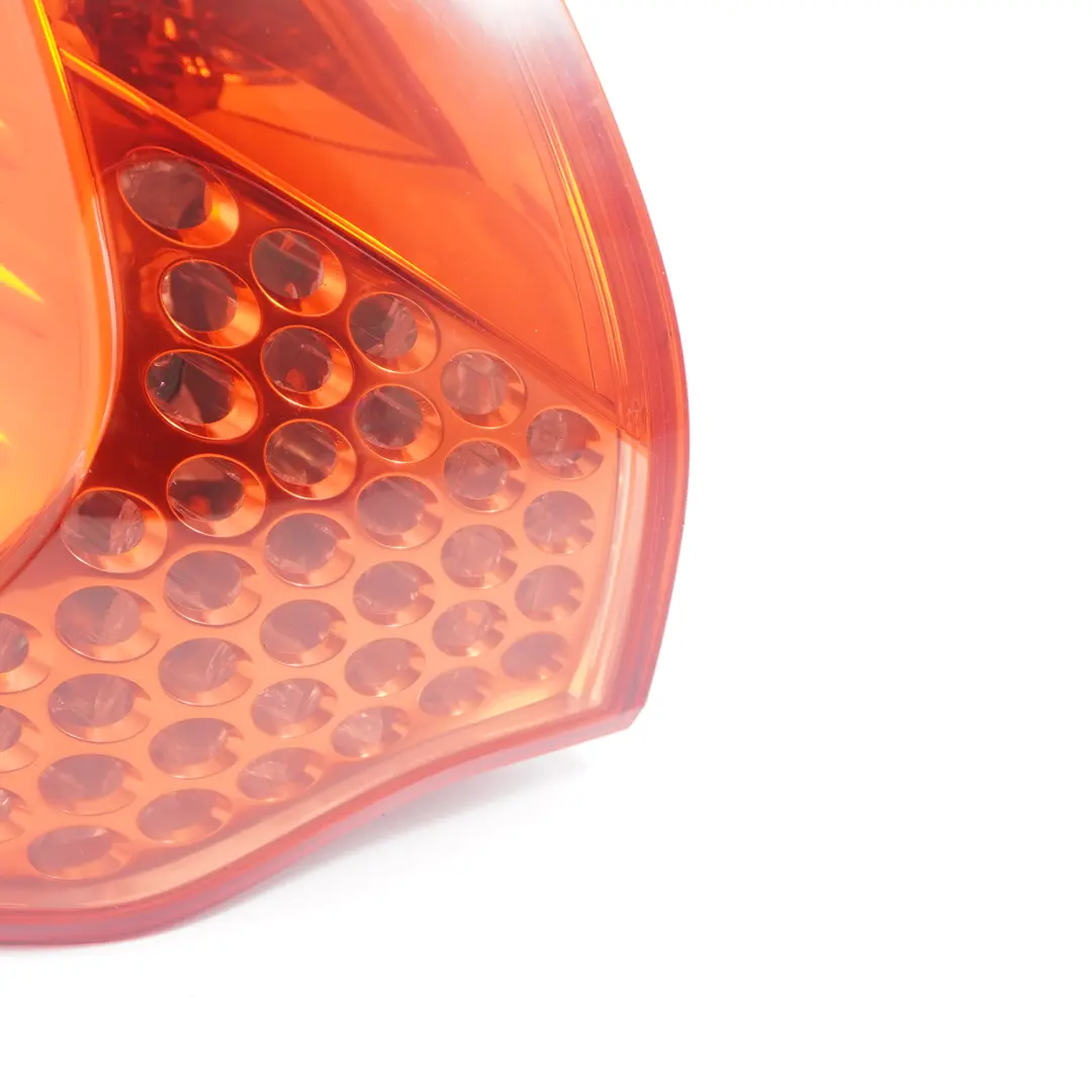 Lewa Lampa Lewy Tył do Peugeot 3008 o numerze 9683460880 Peugeot 3008 Lewa Lampa Lewy Tył - SKU 9683460880 - Numer Części 9683460880