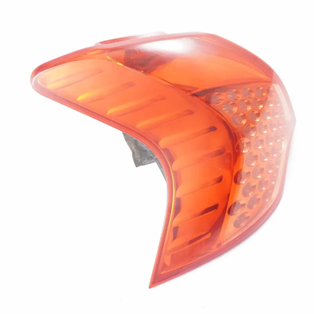 Lamp Left N/S Tail Light Taillight Peugeot 3008 Rear - SKU 9683460880 - Part number 9683460880