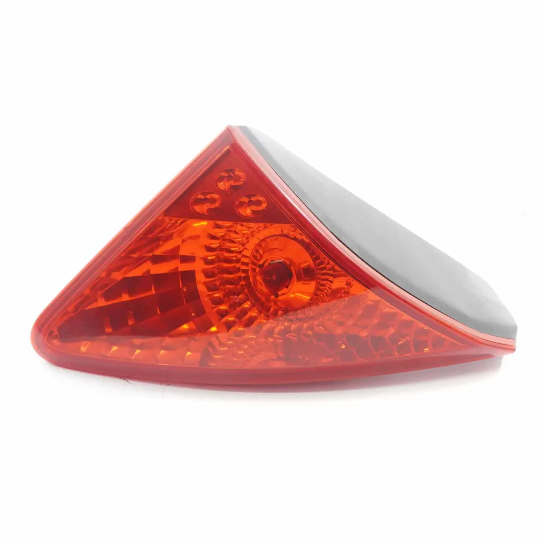 Peugeot 3008 Lampa Klapy Lewy Tył Tylna - SKU 9683461080 - Numer Części 9683461080