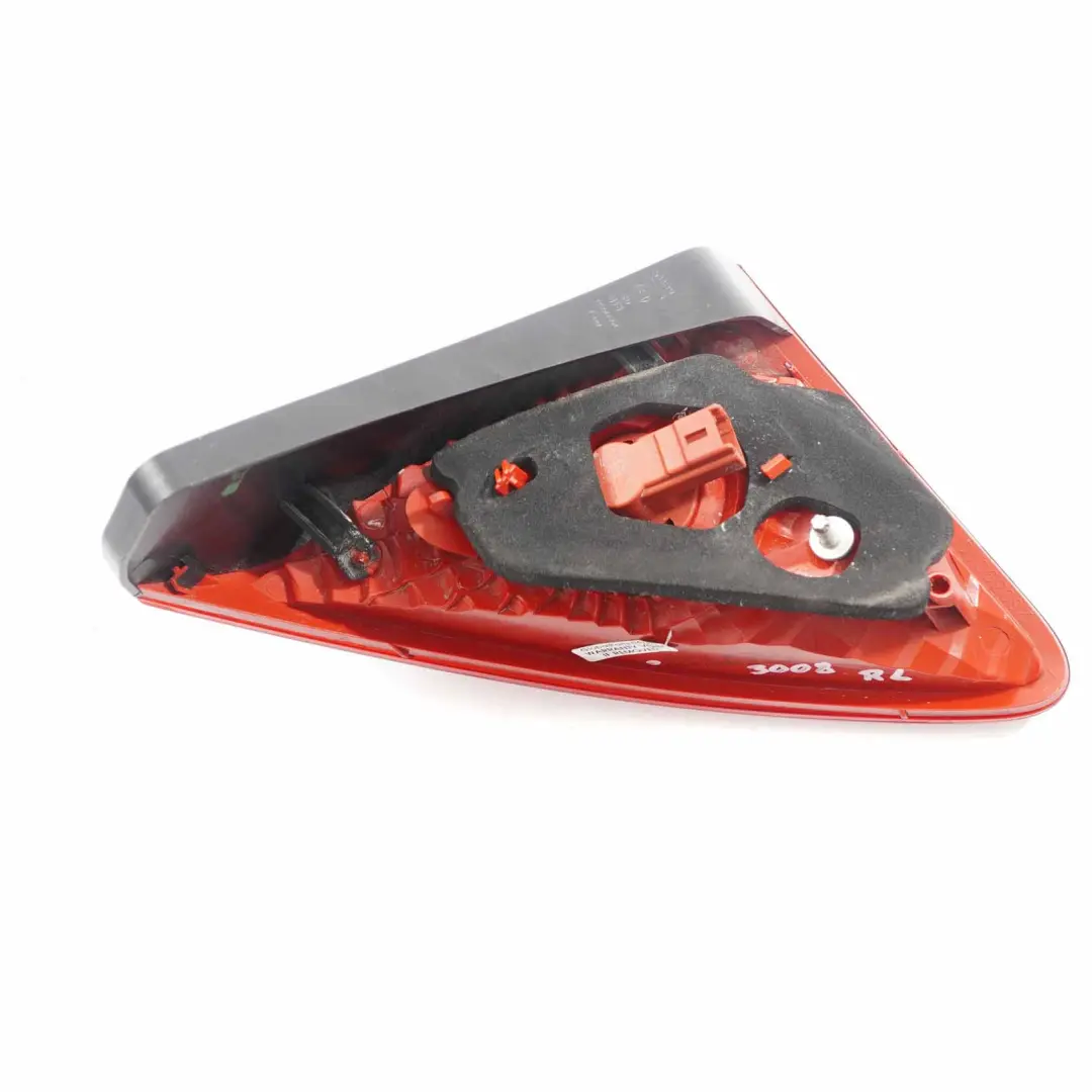 Peugeot 3008 Lampa Klapy Lewy Tył Tylna - SKU 9683461080 - Numer Części 9683461080