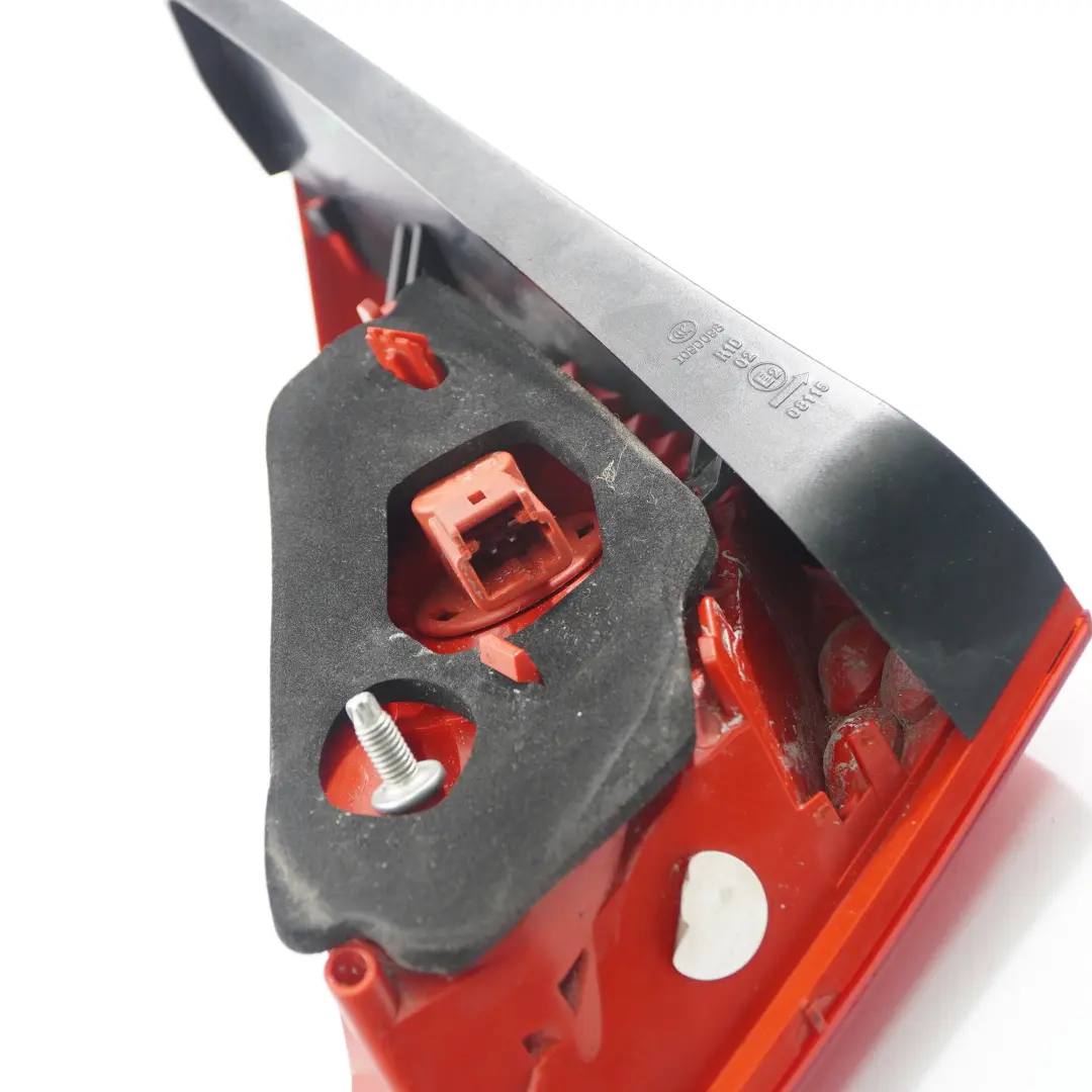 Peugeot 3008 Lampa Klapy Lewy Tył Tylna - SKU 9683461080 - Numer Części 9683461080