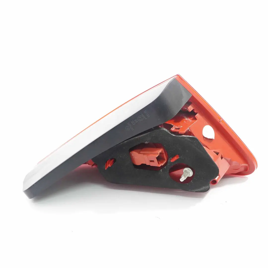 Lamp Left N/S Inner Tail Light Taillight to Peugeot 3008 Rear with Part number 9683461080 Peugeot 3008 Rear Lamp Left N/S Inner Tail Light Taillight - SKU 9683461080 - Part number 9683461080