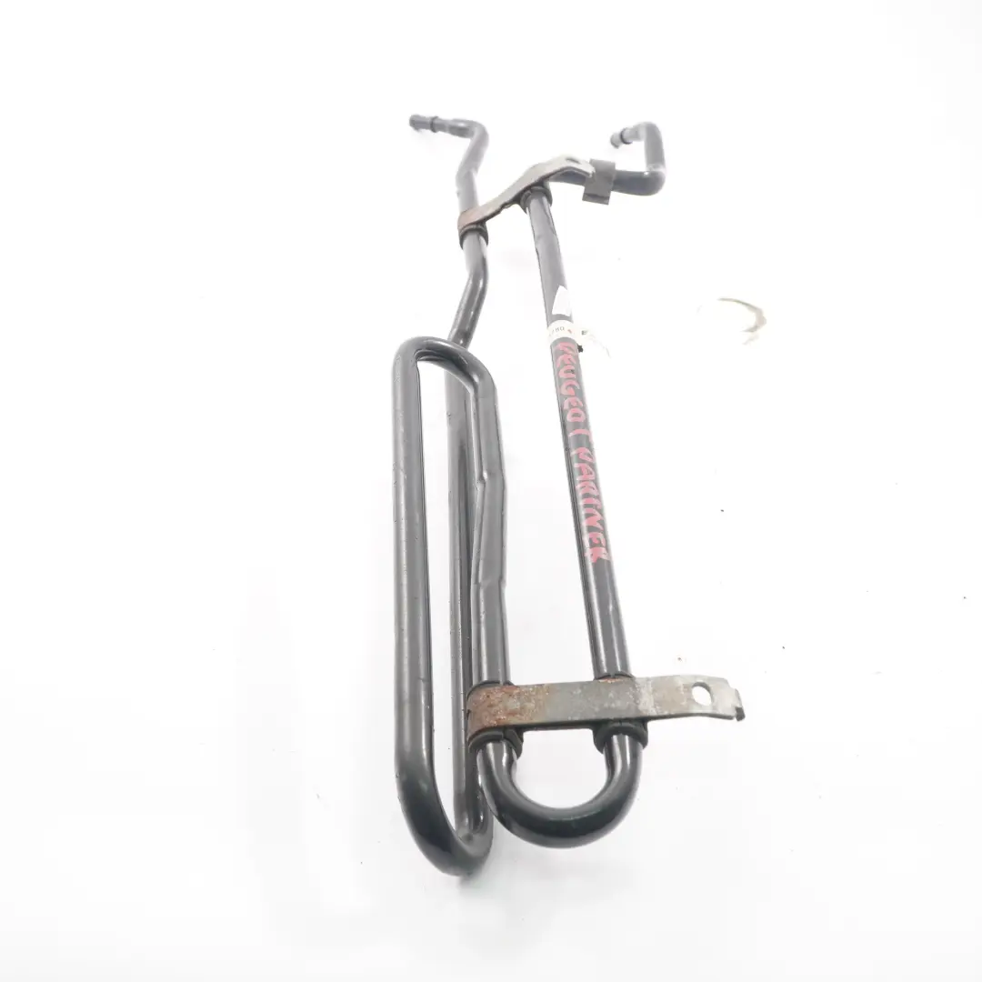 Citroen Berlingo Partner Ligne direction assistée Tuyau d'huile pour à propos du numéro de pièce 9683881780 Citroen Berlingo Partner Ligne direction assistée Tuyau d'huile - SKU 9683881780 - Numéro de pièce 9683881780