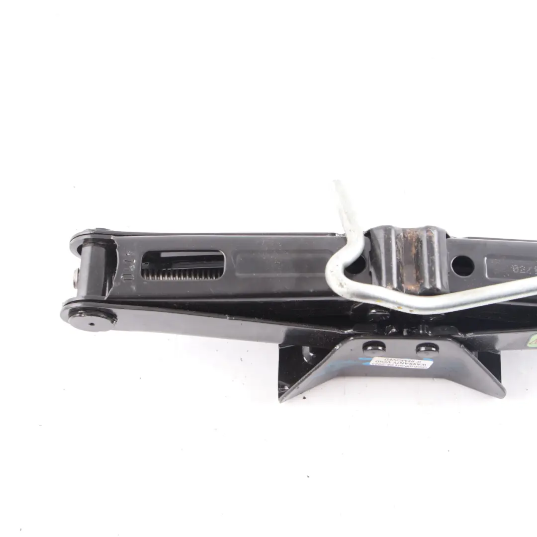 Lifting Jack Lifter Emergency Tool to Peugeot 207 Wheel with Part number 9683913180 Peugeot 207 Wheel Lifting Jack Lifter Emergency Tool - SKU 9683913180 - Part number 9683913180