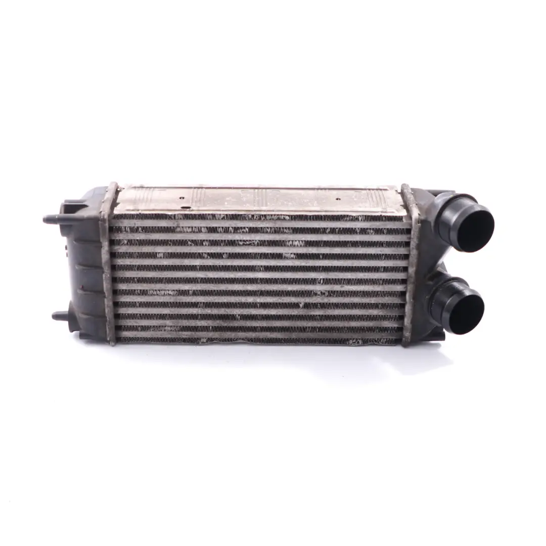 Citroen Berlingo Peugeot Partner Refroidisseur d'air pour Intercooler à propos du numéro de pièce 9684212480 Intercooler Citroen Berlingo Peugeot Partner Refroidisseur d'air - SKU 9684212480 - Numéro de pièce 9684212480