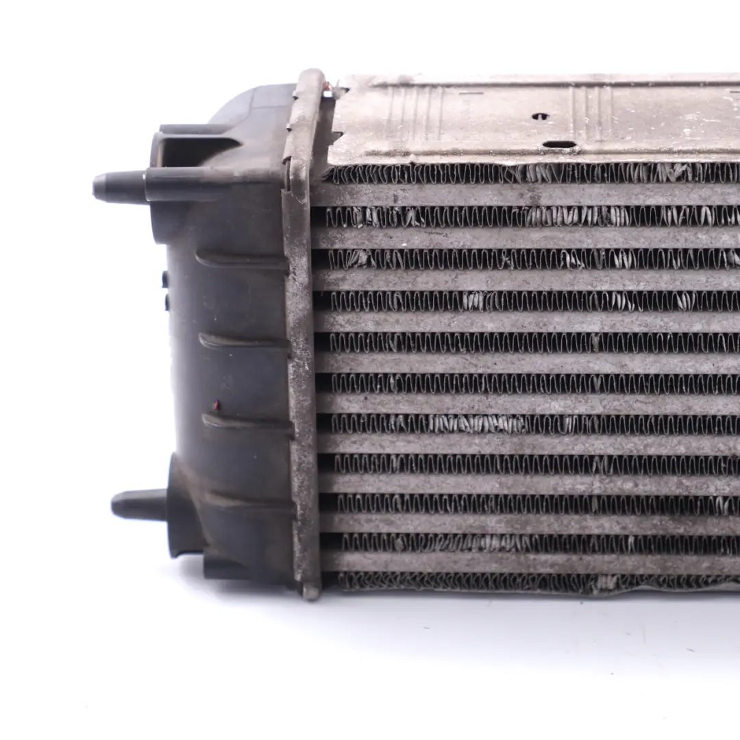 Citroen Berlingo Diesel Raffreddatore dell'aria di carica per Intercooler con numero di parte 9684212480 Intercooler Citroen Berlingo Diesel Raffreddatore dell'aria di carica - SKU 9684212480 - Numero di parte 9684212480