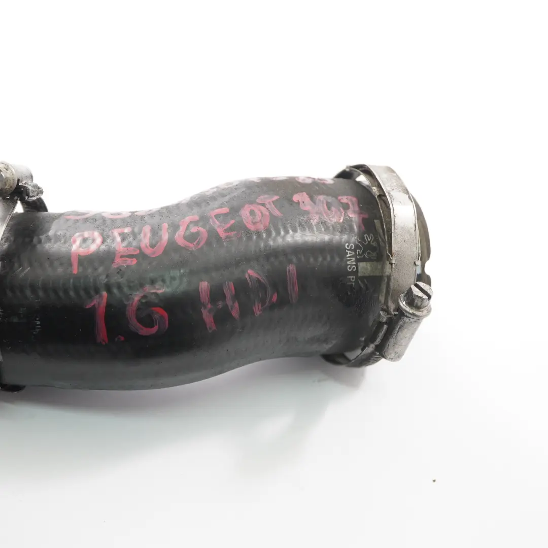 Rura Wąż Przewód Intercoolera do Peugeot 307 1.6 HDI o numerze 9684307380 Peugeot 307 1.6 HDI Rura Wąż Przewód Intercoolera - SKU 9684307380 - Numer Części 9684307380