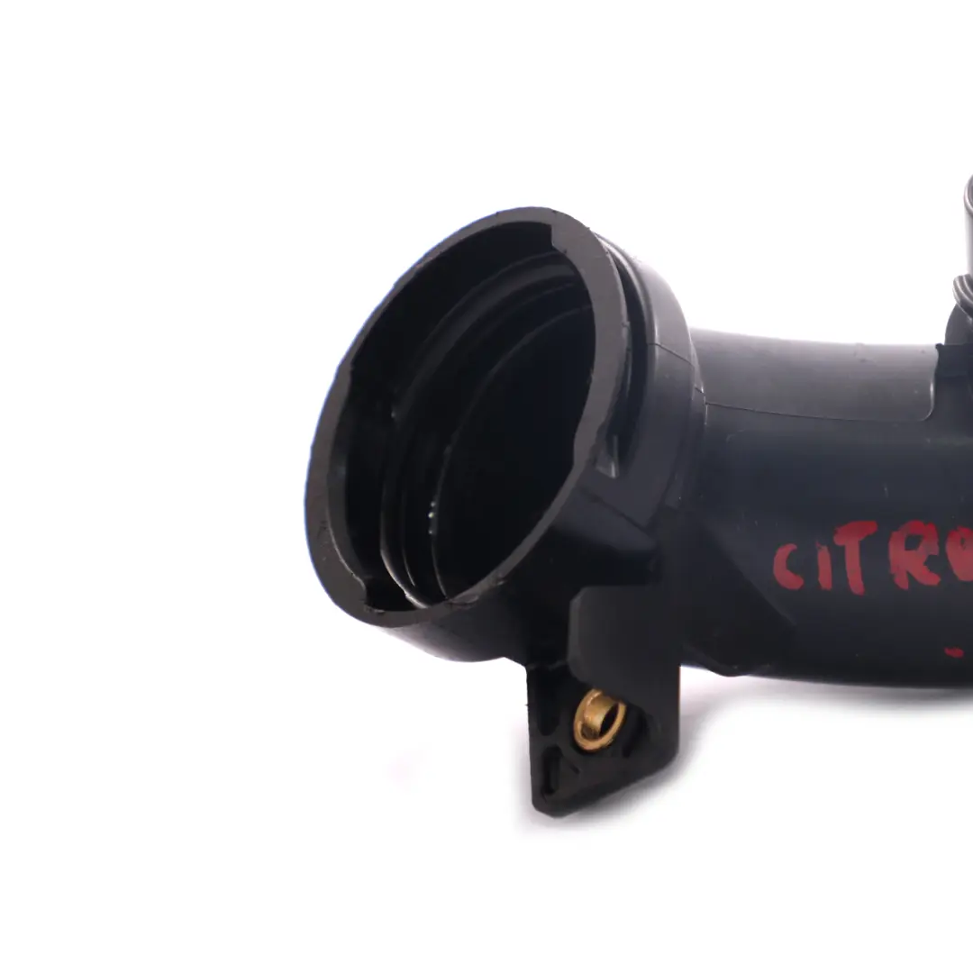 Citroen C4 Rura Dolot Powietrza do Peugeot Partner o numerze 9684362180 Peugeot Partner Citroen C4 Rura Dolot Powietrza - SKU 9684362180-1 - Numer Części 9684362180