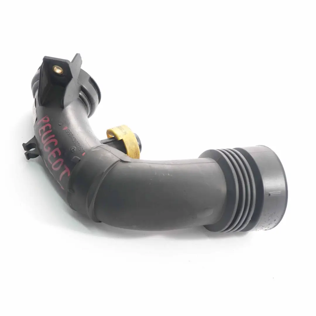 Tubo Intercooler Tubo di aspirazione aria per Peugeot 307 1.6 HDI Diesel con numero di parte 9684362180 Peugeot 307 1.6 HDI Diesel Tubo Intercooler Tubo di aspirazione aria - SKU 9684362180 - Numero di parte 9684362180