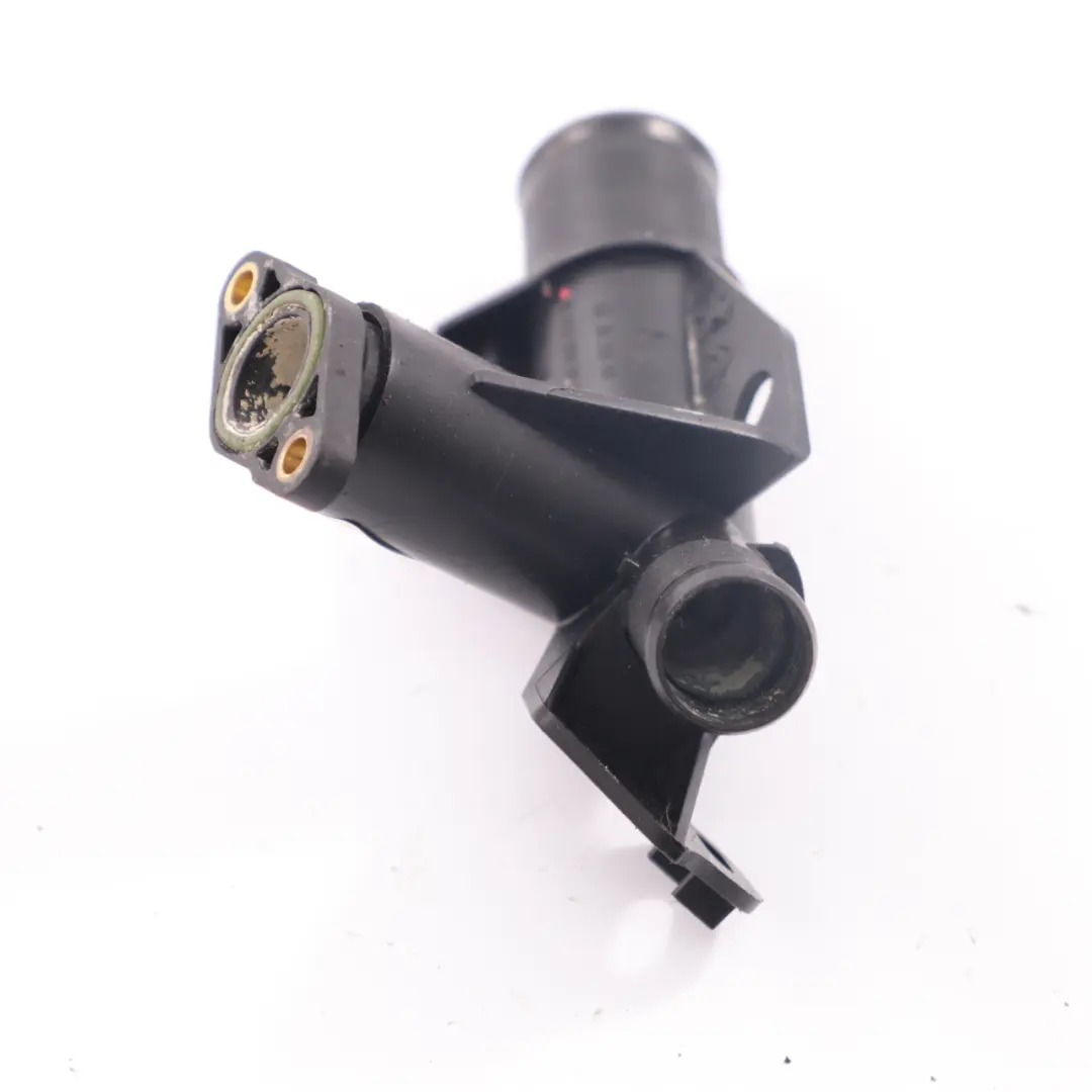 Przewód Rura Chłodzenia Wody do Peugeot 207 1.6 HDI o numerze 9684589080 Peugeot 207 1.6 HDI Przewód Rura Chłodzenia Wody - SKU 9684589080-1 - Numer Części 9684589080