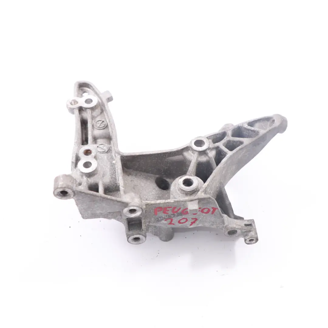 Alternatore Generatore Montaggio Supporto per Peugeot 207 Partner 1.6 HDI con numero di parte 9684613880 Peugeot 207 Partner 1.6 HDI Alternatore Generatore Montaggio Supporto - SKU 9684613880 - Numero di parte 9684613880
